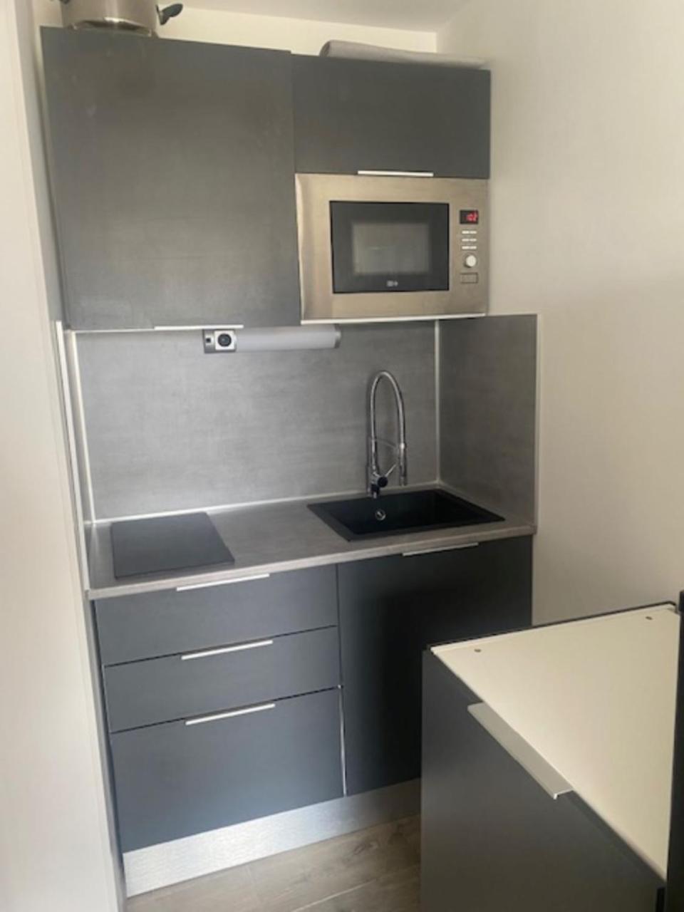 Vittoria Immobilier 6 -reglement Sur Place - Cheques Acceptes La Grande-Motte