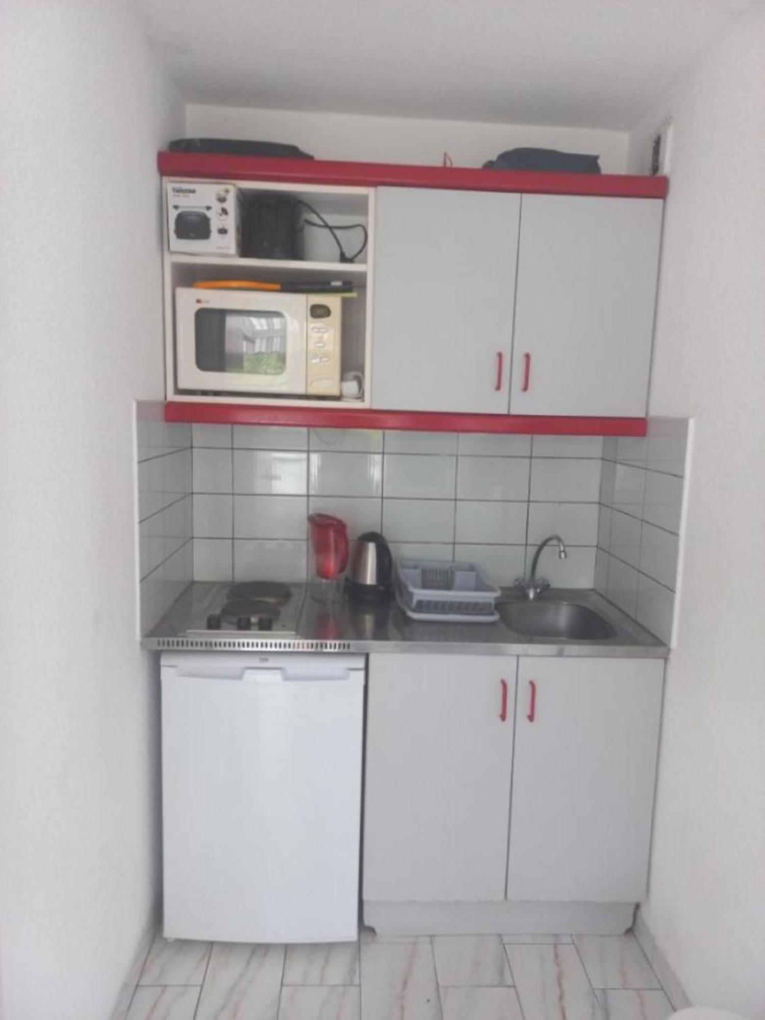 Vittoria Immobilier 6 -reglement Sur Place - Cheques Acceptes